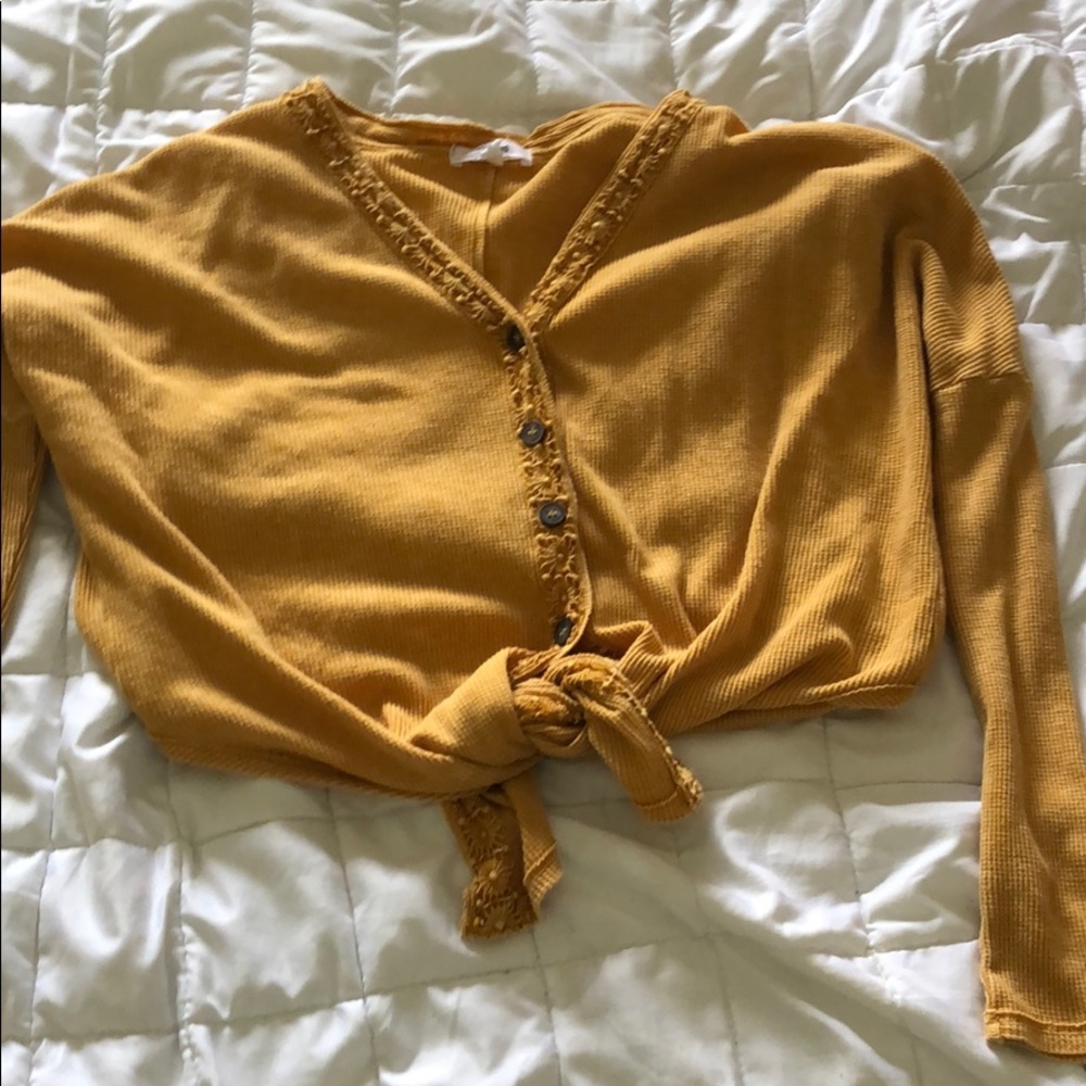 Mustard yellow sweater